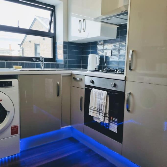 Beautiful Modern Apartment On Wick Lane London Eksteriør billede